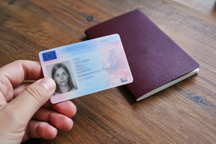 Де в ЄС найпростіше отримати посвідку на проживання