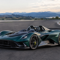 Aston Martin представила Valhalla Spider с открытым верхом