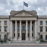 Национальный банк Украины (НБУ) продал почти $6 млрд в октябре, но гривна обновила минимум