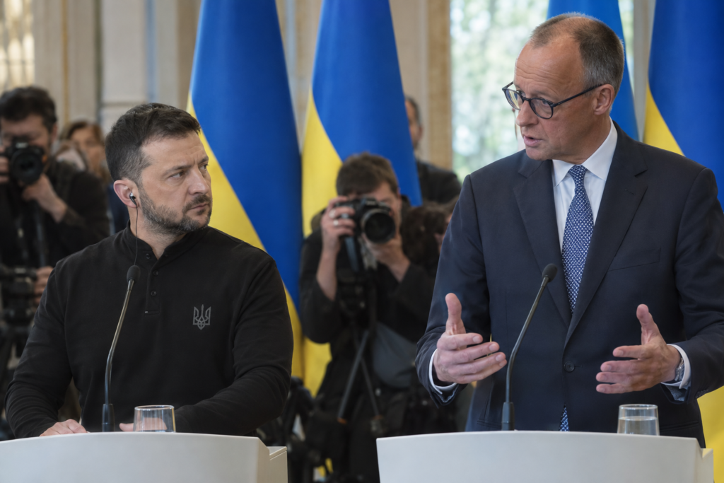 Володимир Зеленський і Фрідріх Мерц під час пресзаходу в Києві