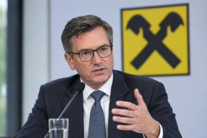 Raiffeisen не бачить експропріації і прагне вийти з Росії