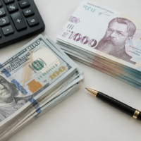 Курс доллара: банкиры прогнозируют 44,7−45,3 грн