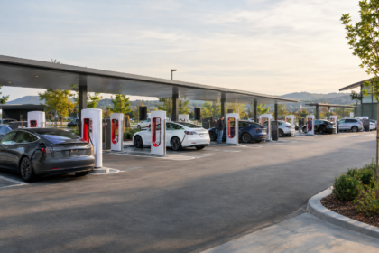 In the US, Tesla Supercharger charging for non-subscribers rose 15%