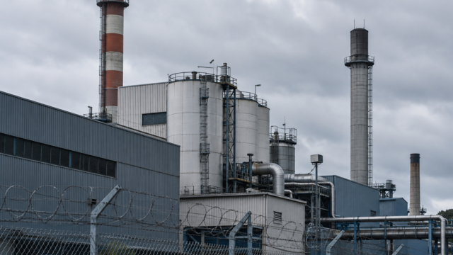 Кабмін переглядає правила бронювання: квоти для ОПК та енергетики зменшать до 85%