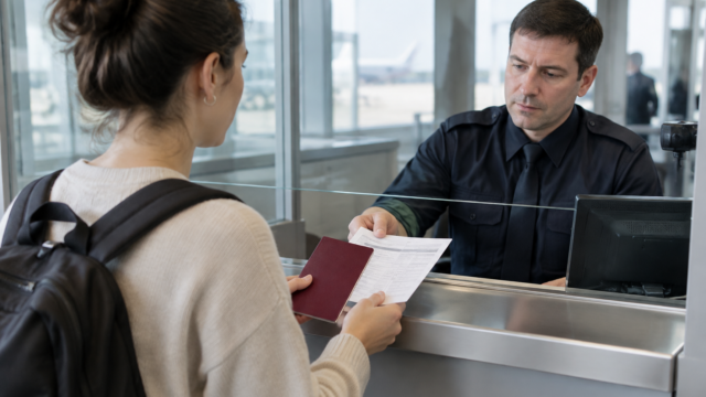 The National Bank of Ukraine (NBU) clarified documents for exporting cash over €10,000